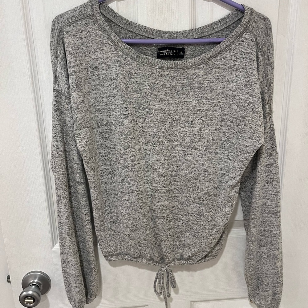 A&F Sweater✨